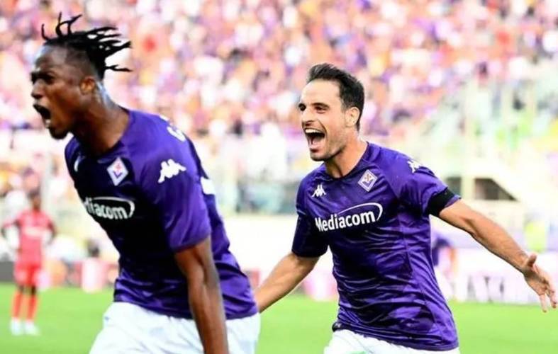 意甲焦点战前瞻：佛罗伦萨 VS 科莫，紫百合能否绽放？