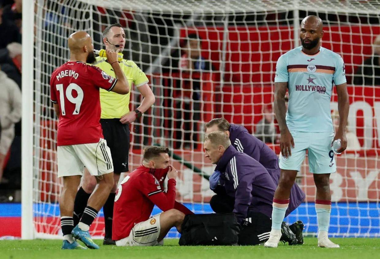 曼联铁闸伤退恐无缘战利物浦，或错失一纪录！新贝尔复出为卡里克解忧